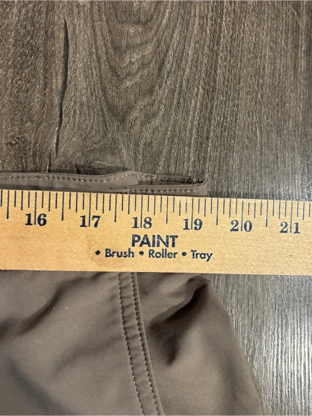 5.11 Tactical Men's Flat Front Shorts - Taupe Khaki Mens size 38 w/ 9” Inseam